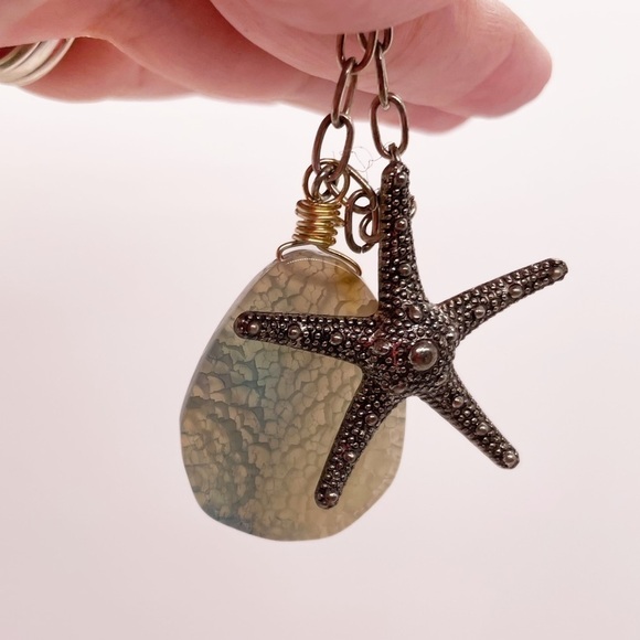 Silver Tone Starfish Charm Blue Gold Geode Style Pendant Long Beachy Necklace - Picture 5 of 7